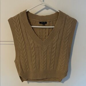 Cropped Cable Knit Sweater Vest